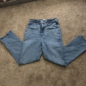 Abercrombie Curve Love Ultra High Rise 90s Straight Jeans